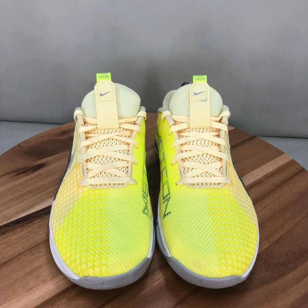 Nike Metcon 8 Womens Training Shoes Citron Tint Volt DO9327-801 Size 10 Gym
